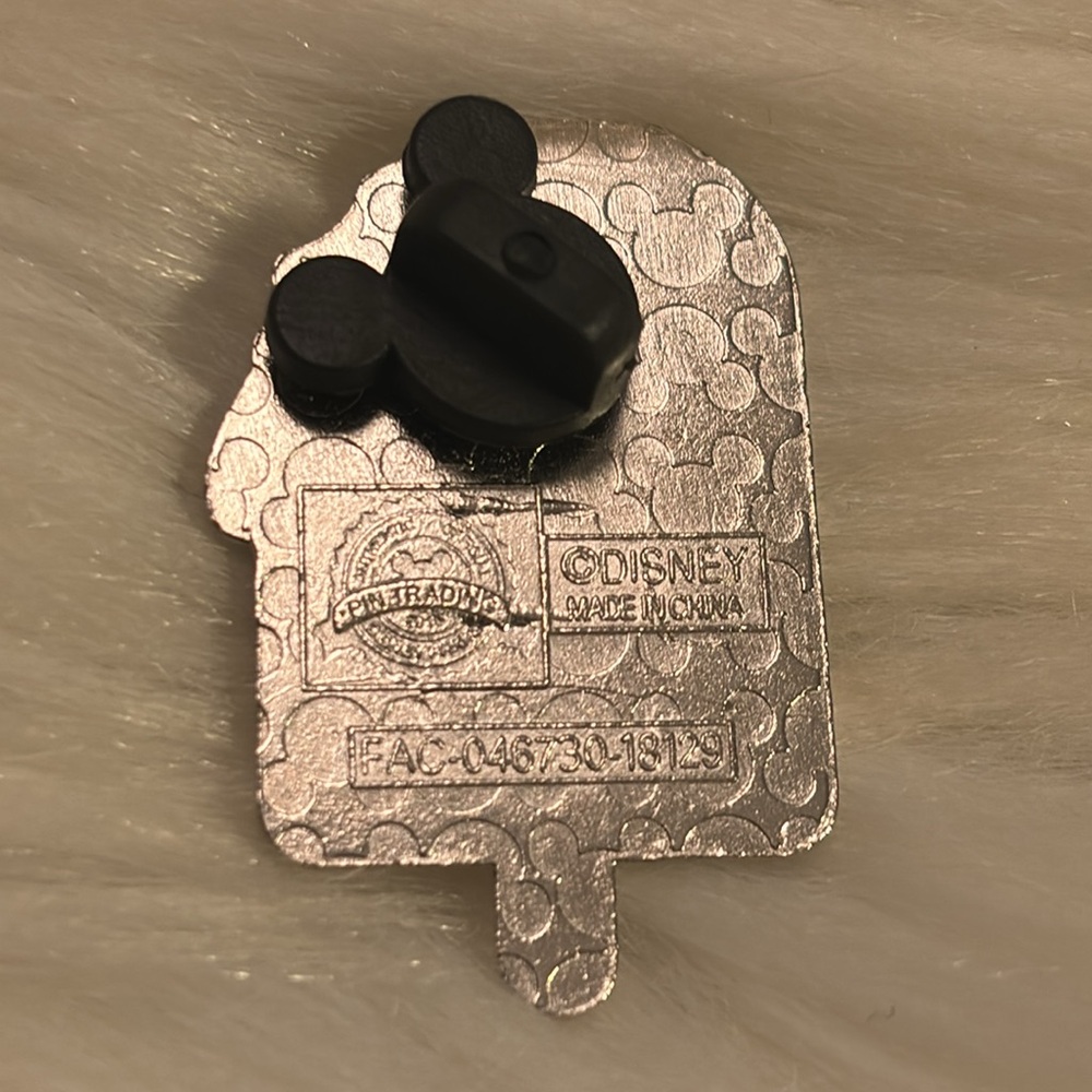 Disney Mickey Mouse Popsicle 2018 Trading Pin - Picture 3 of 4